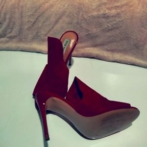 Red open toe suede mull